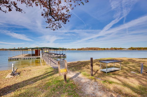 Foto 16 - Waterfront Cabin in Kerens w/ Community Dock