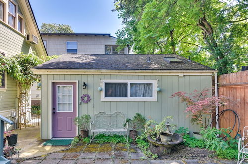 Photo 30 - Cozy Portland Studio w/ Patio + Yard