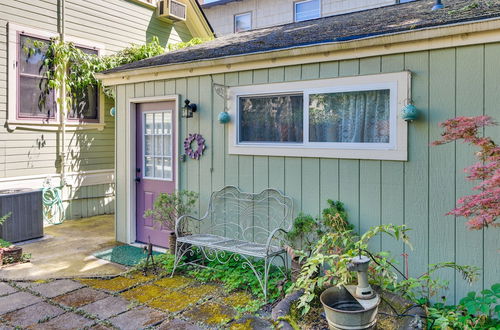 Photo 23 - Cozy Portland Studio w/ Patio + Yard