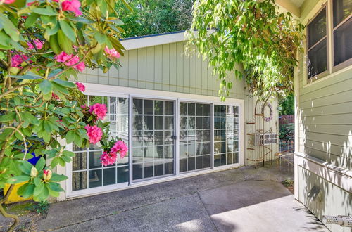 Photo 29 - Cozy Portland Studio w/ Patio + Yard