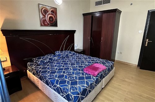 Foto 5 - Deluxe Shared Master Bedrooms in Deira