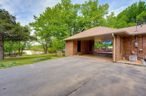 Photo 7 - Memphis Vacation Rental Getaway w/ Large Deck