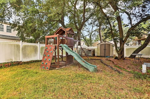 Photo 6 - Stately Norfolk Home w/ Fenced Yard: Walk to Beach