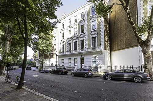 Photo 27 - Notting Hill Charm: Central 2-bed Gem