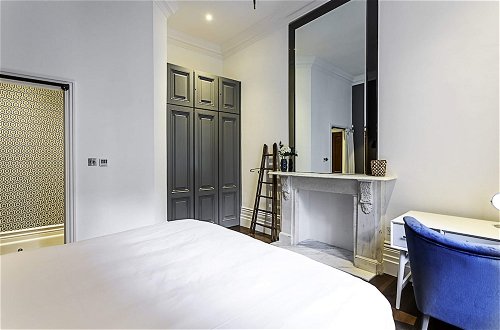Photo 6 - Notting Hill Charm: Central 2-bed Gem