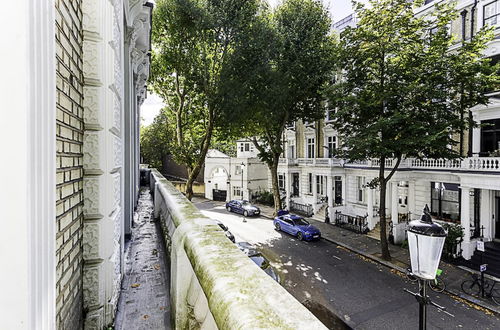 Photo 25 - Notting Hill Charm: Central 2-bed Gem