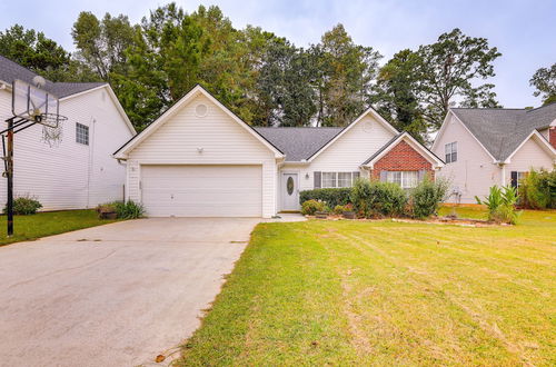 Photo 18 - Cozy Georgia Retreat w/ Air Hockey Table & Sunroom