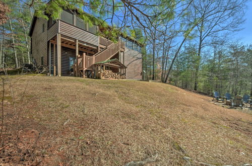 Foto 38 - Rustic Cabin w/ Hot Tub: 2 Mi to Unicoi State Park