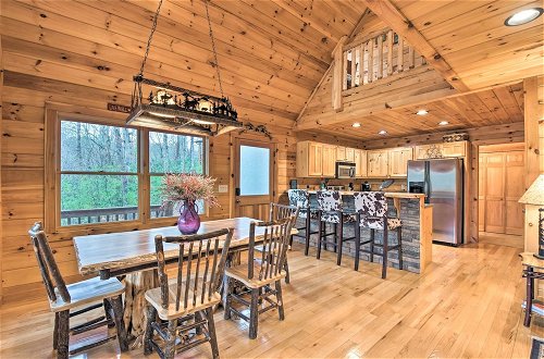 Foto 28 - 'long Pine Ridge' Cabin w/ Luxury Amenities