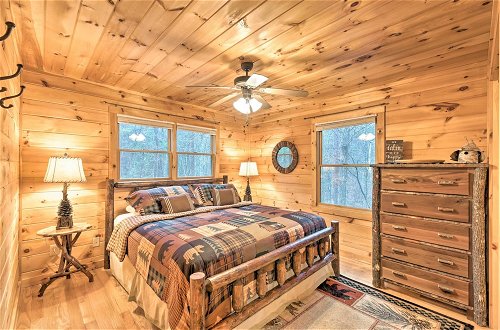 Foto 12 - 'long Pine Ridge' Cabin w/ Luxury Amenities