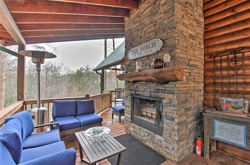 Foto 15 - 'long Pine Ridge' Cabin w/ Luxury Amenities