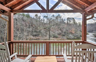 Foto 1 - 'the River Rest' Ellijay Cabin w/ Hot Tub