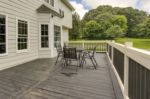 Foto 1 - Canton Oasis: Private Deck & Relaxing Pool Area