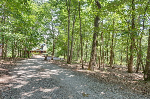 Foto 5 - Family Getaway: Georgia Cabin w/ Outdoor Hot Tub