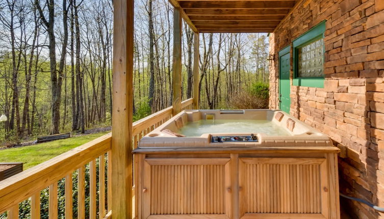 Foto 1 - Family Getaway: Georgia Cabin w/ Outdoor Hot Tub