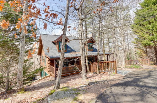 Photo 4 - Talking Rock Cabin Rental w/ Gas Grill & Fire Pit