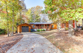 Photo 1 - Blairsville Mountain Retreat w/ Private Hot Tub