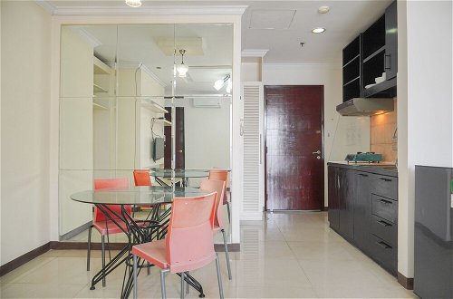 Photo 23 - Homey And Comfort Stay 2Br Mangga Dua Apartment