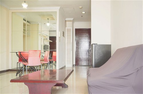 Photo 10 - Homey And Comfort Stay 2Br Mangga Dua Apartment