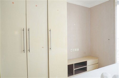 Photo 24 - Homey And Comfort Stay 2Br Mangga Dua Apartment