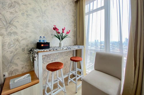 Photo 19 - Comfy And Modern Look Studio Menteng Park Apartment