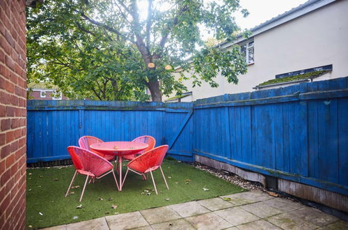 Photo 8 - The Chiswick Escape - Lovely 2bdr House With Garden