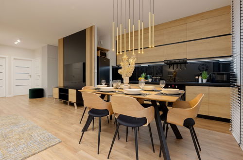 Photo 13 - Spacious Apartment in Warsaw by Renters