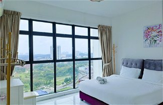 Photo 2 - JB Bukit Indah Skyloft Suites