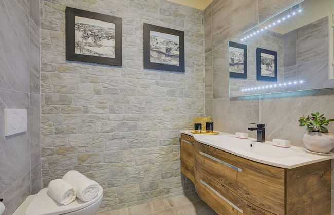 La Valbinella Few Meters From Varese Lake - Photo 19