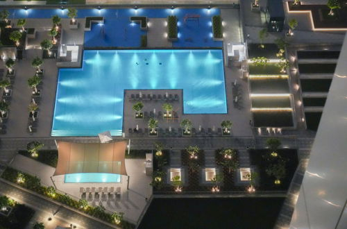 Photo 36 - Yogi - Modern 2BR Apartment with Stunning Dubai Fountain