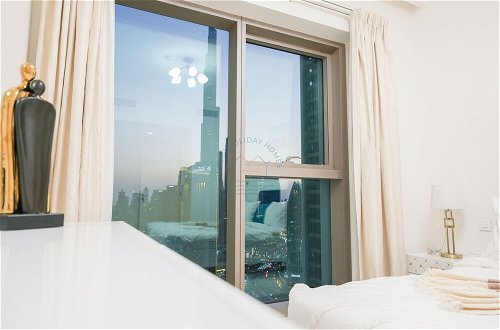 Photo 8 - Yogi - Modern 2BR Apartment with Stunning Dubai Fountain