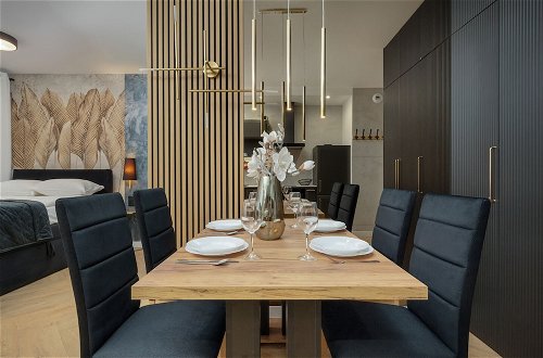 Photo 26 - Black and Beige Apartment by Renters