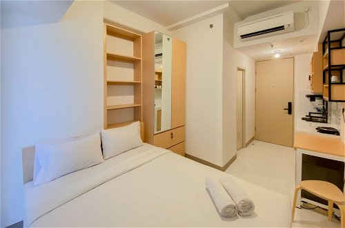 Foto 5 - Compact And Restful Studio Apartment Tokyo Riverside Pik 2