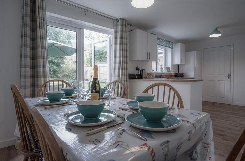 Photo 6 - Maes Yr Odyn - 4 Bedroom Holiday Home - Narberth