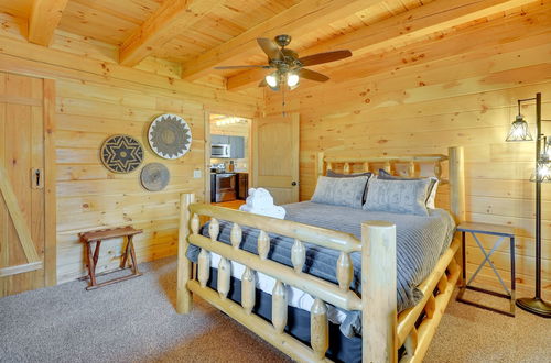 Photo 23 - Rustic Laurelville Cabin w/ Private Hot Tub