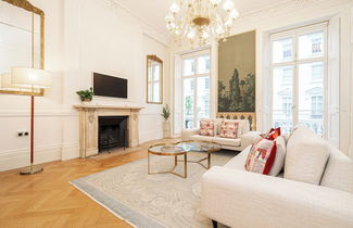 Photo 1 - Beautiful Belgravia Apartment by Underthedoormat