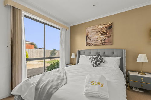 Photo 5 - StayAU Stunning 4BRHouse Berwick