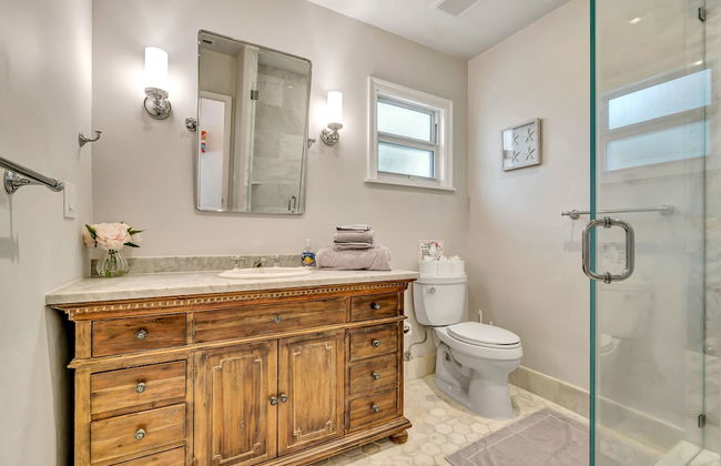 Victoria Park Oasis with Heated Pool - Foto 10