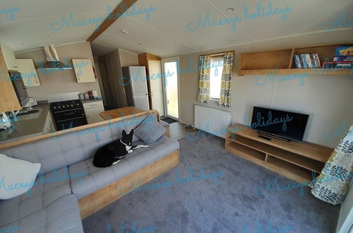 Foto 4 - Pet Friendly Caravan in Walton on the Naze