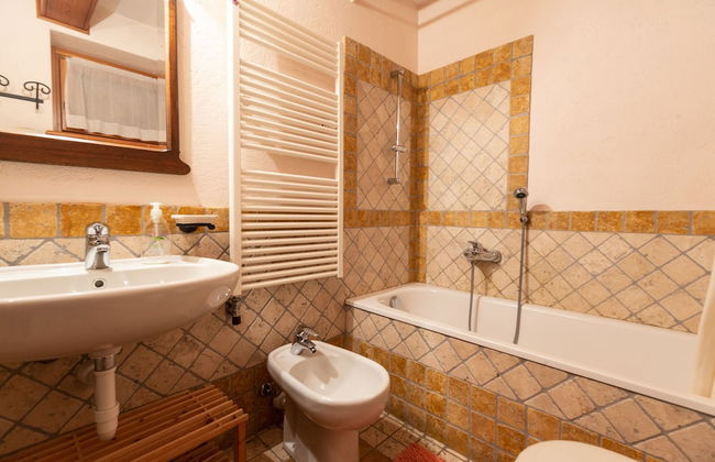 JOIVY Charming Flat W/Mountain View - Photo 19