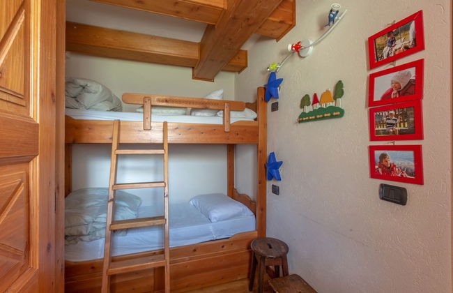 JOIVY Charming Flat W/Mountain View - Photo 9