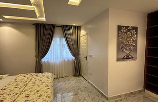 Photo 3 - Luxury 3bed Furnished Apartment at Ikate