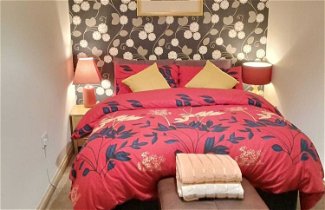 Photo 3 - Beautiful 4-bed Apartment in Wolverhampton