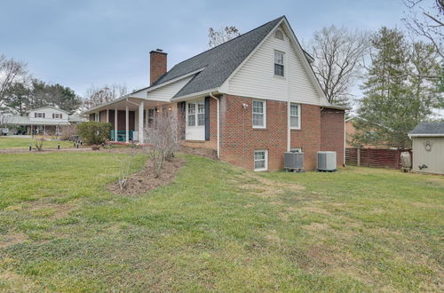 Photo 22 - Large Home w/ Deck & Grill ~ 9 Mi to Virginia Tech