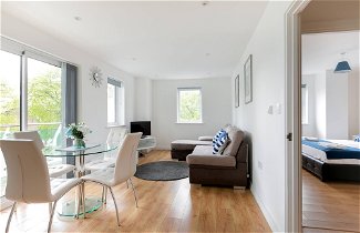 Foto 1 - Skyvillion - Tower Point Enfield 1bed W/balcony