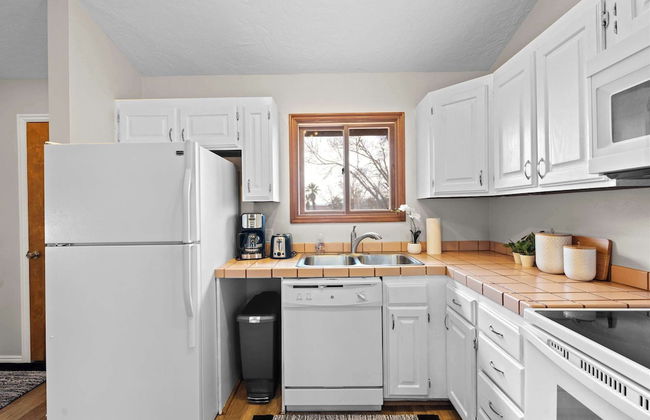 Hikers Hideaway Cozy Resort Condo w/ Pool & More - Foto 6