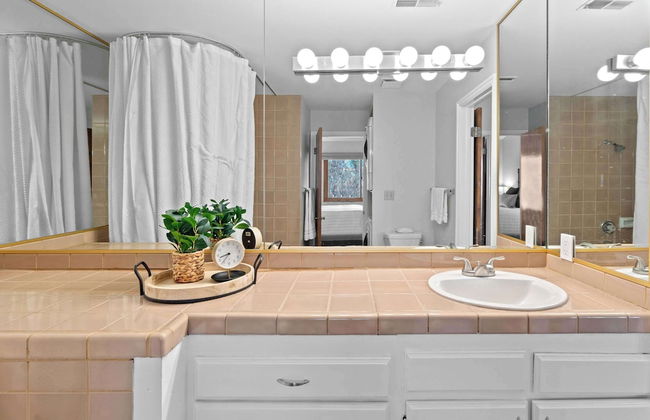 Hikers Hideaway Cozy Resort Condo w/ Pool & More - Foto 12