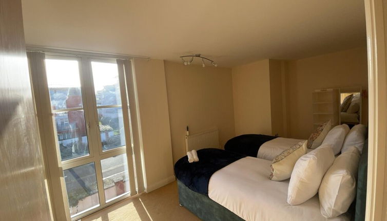 Photo 1 - Free Parking Near City Centre & Stadium Sleeps 6-8