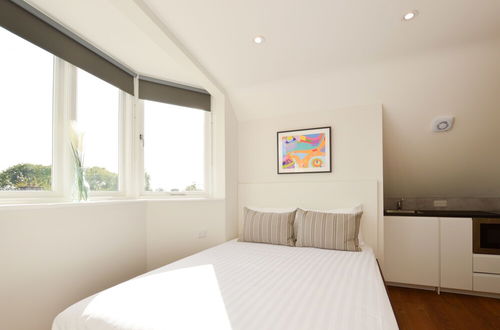 Photo 7 - Golders Green Serviced Apartments by Concept Apartments