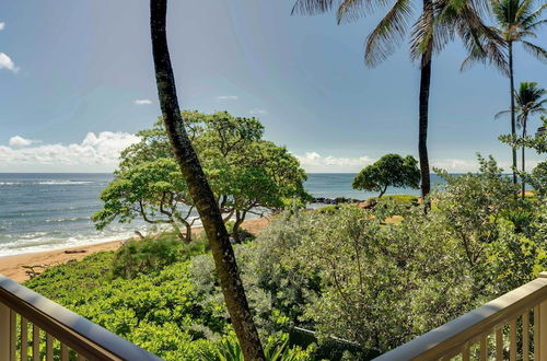 Photo 21 - Waipouli Beachfront Condo w/ Balcony + Ocean Views